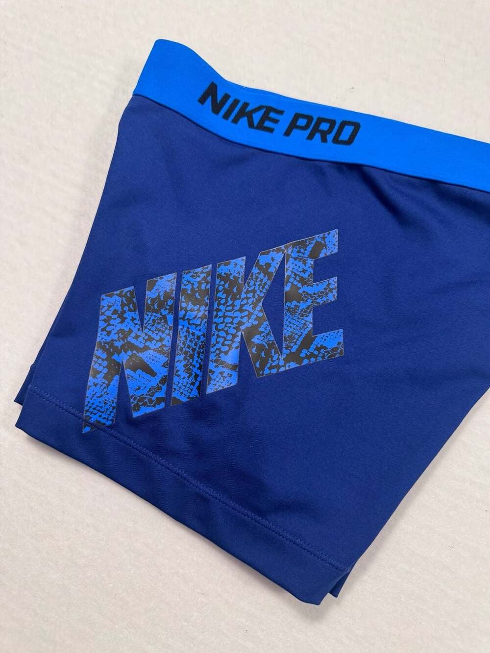 Nike Pro Dri-FIT Girl’s Blue Snake Print Compression Shorts Logo Size Small S - Picture 7 of 9